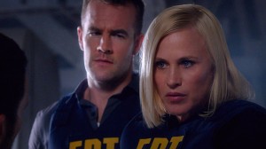 Special agent Avery Ryan (Patricia Arquette) and Elijah Mundo (James Van Der Beek) investigate Internet crime on the new CBS series CSI: CYBER | © 2015 Monty Brinton/ CBS Special agent Avery Ryan (Patricia Arquette) and Elijah Mundo (James Van Der Beek) investigate Internet crime on the new CBS series CSI: CYBER | © 2015 Monty Brinton/ CBS