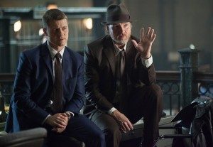 Ben McKenzie stars as James Gordon and Donal Logue stars as Harvey Bullock in GOTHAM | © 2015 Jessica Miglio/FOX