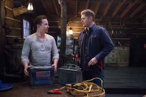 Jensen Ackles as Dean and guest star Travis Aaron Wade as Cole in SUPERNATURAL "The Things They Carried" | © 2015 Liane Hentscher/The CW