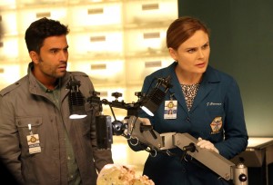 Brennan (Emily Deschanel) and Rodolfo Fuentes (guest star Ignacio Serricchio) stars in BONES "The Psychic in the Soup" | © 2015 Patrick McElhenney/FOX