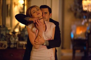 The Ogre (Milo Ventimiglia) threatens Barbara (Erin Richards) in GOTHAM "The Anvil or the Hammer" | © 2015 Jessica Miglio/FOX