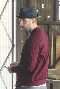 Eddie Kaye Thomas in SCORPION - Season 1 - "Going South" | ©2015 CBS Broadcasting, Inc/Sonja Flemming