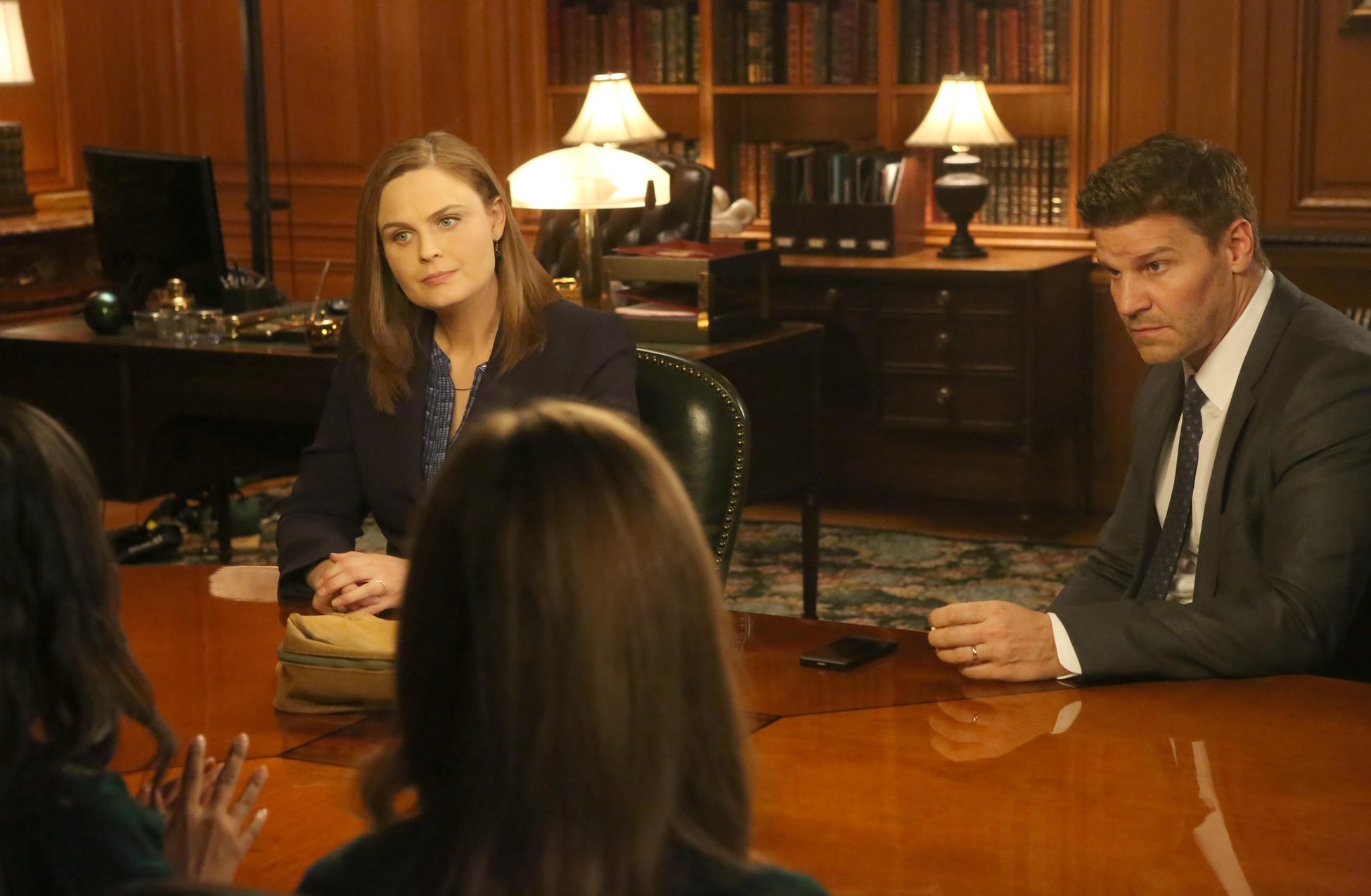Emily Deschanel as Brennan and David Boreanaz as Booth in BONES "The Lost in the Found" © 2015