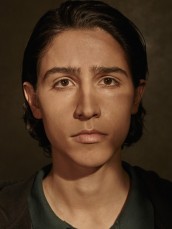 Lorenzo James Henrie as Chris in FEAR THE WALKING DEAD - Season 1 | ©2015 AMC/Frank Ockenfels