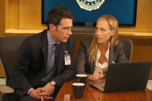 John Boyd and guest star Kim Raver in the "The Brother in the Basement" episode of BONES | © 2015 Patrick McElhenney/FOX