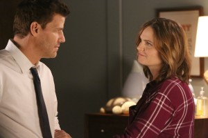 Emily Deschanel and David Boreanaz in BONES - Season 11 - "The Donor in the Drink" | ©2015 Fox/Patrick McElhenney