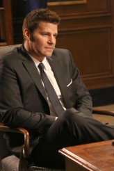 David Boreanaz in the "The Senator in the Street Sweeper" episode of BONES | © 2015 Patrick McElhenney/FOX