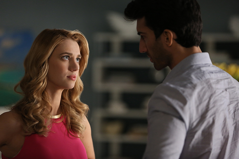 JANE THE VIRGIN Yael Grobglas keep audiences guessing about Petra exclusive interview