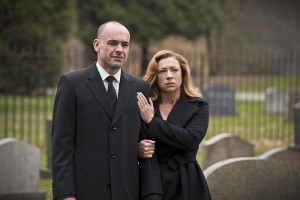 Paul Blackthorne as Detective Quentin Lance and Alex Kingston as Dinah Lance in ARROW - Season 4 - "Canary City" | ©2016 The CW/Diyah Pera