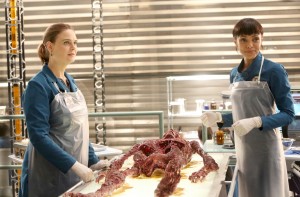 Emily Deschanel and Tamara Taylor in BONES - Season 11 - "The Secret in the Service" | ©2016 Fox/Patrick McElhenney