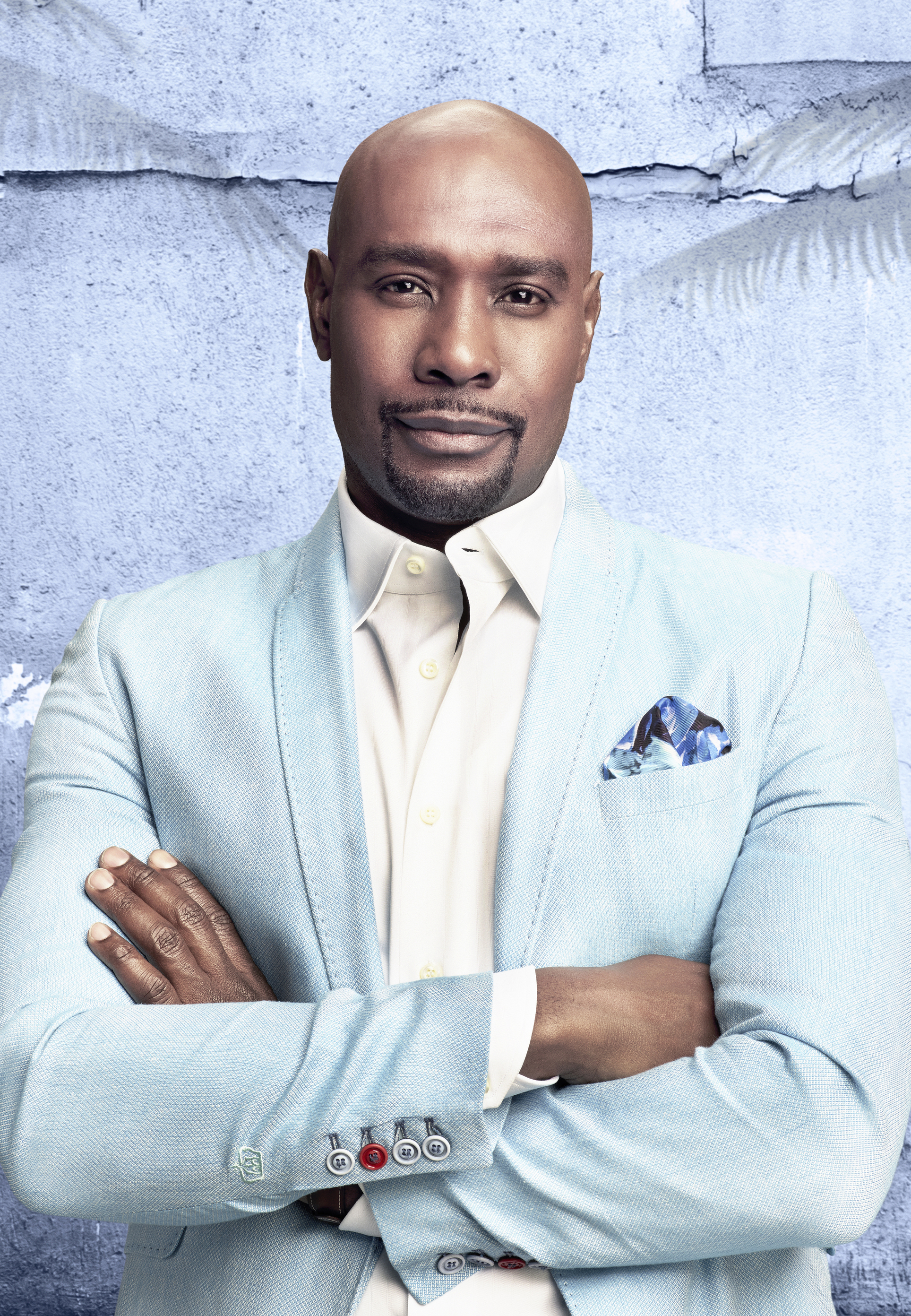 Exclusive interview with ROSEWOOD star Morris Chestnut and creator Todd Har...