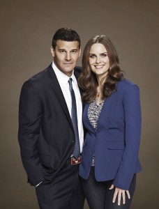 David Boreanaz and Emily Deschanel in the final season on BONES | © 2017 Fox