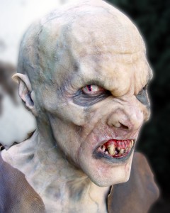 Camden Toy as UberVamp on BUFFY THE VAMPIRE SLAYER | design by Almost Human / photo courtesy Almost Human