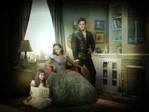 Alison Fernandez, Dania Ramirez and Andrew J. West in ONCE UPON A TIME - Season 7 | ©2017 ABC/Craig Sjodin