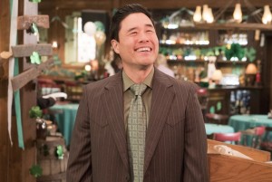 Randall Park as Louis Huang in FRESH OFF THE BOAT | © 2018 ABC/Kelsey McNeal