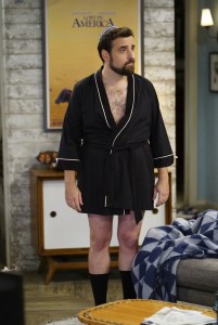 David Krumholtz as Rabbi Gil in LIVING BIBLICALLY - Season 1 - "Show Hospitality"| ©2018 CBS/Sonja Flemming