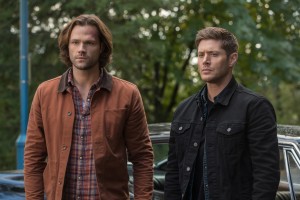Jared Padalecki as Sam and Jensen Ackles as Dean in SUPERNATURAL - Season 13 - "The Scorpion and the Frog" | ©2017 The CW/Jack Rowand