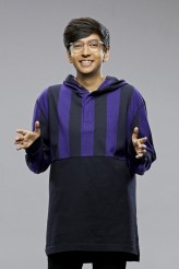 Nik Dodani is Pat in MURPHY BROWN | ©2018 CBS/Cliff Lipson