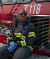 Aisha Hinds in 9-1-1 - Season 2 - "This Life We Choose" | ©2018 Fox Media llc/Jack Zeman