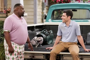 Cedric the Entertainer plays Calvin Butler and Max Greenfield plays Dave Johnson in THE NEIGHBORHOOD - Season 1 - "Welcome to the Conversation" | ©2019 CBS Broadcasting, Inc. /Monty Brinton