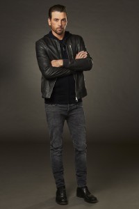 Skeet Ulrich as FP Jones in RIVERDALE - Season 2 | © 2017 The CW Network/ J Squared