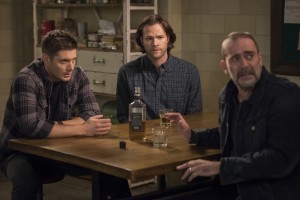 Jensen Ackles as Dean, Jared Padalecki as Sam and Jeffrey Dean Morgan as John Winchester in SUPERNATURAL - Season 14 - "Lebanon"| ©2019 The CW Network, LLC/Dean Buscher