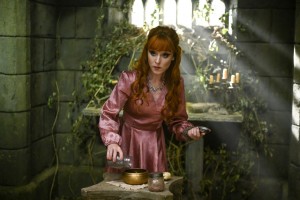 Ruth Connell as Rowena in SUPERNATURAL - Season 15 - "The Rupture" | ©2019 The CW Network/Diyah Pera