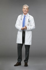 Kyle MacLachlan in CAROL'S SECOND ACT - Season 1 | ©2019 CBS/Sonja Flemming