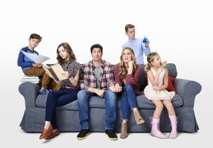 Jack Stanton as Marc, Ashley Boettcher as Nicole, Jason Biggs as Mike, Maggie Lawson as Kay, Connor Kalopsis as Brian and Oakley Bull as Leila in OUTMATCHED - Season 1| ©2020 Fox/Robert Trachtenberg