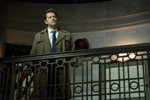 Misha Collins as Castiel in SUPERNATURAL - Season 15 - "The Gamblers" | ©2020 The CW Network, LLC. All Rights Reserved/Cate Cameron