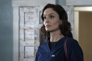Sarah Wayne Callies as Robin Perry in COUNCIL OF DADS - Season 1 - "The Sixth Stage" | ©2020 NBC/Seth F. Johnson