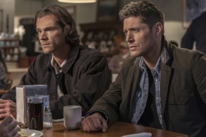 Jared Padalecki as Sam and Jensen Ackles as Dean in SUPERNATURAL - Season 15 - "Gimme Shelter" | © 2020 The CW Network, LLC./Colin Bentley