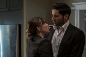 Lauren German as Chloe Decker and Tom Ellis as Lucifer in LUCIFER - Season 5 - "Really Sad Devil Guy" |©2020 Netflix/John P. Fleenor