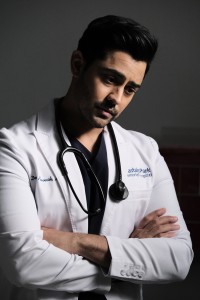 Manish Dayal as Dr. Devon Pravesh in THE RESIDENT - Season 4 - "The Accidental Patient" | ©2021 Fox /Guy D’Alema